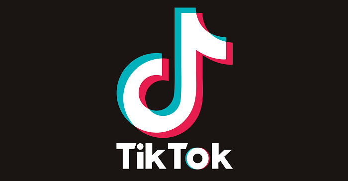 TikTok پس از کشف اینکه مقامات چینی از این برنامه برای جاسوسی از روزنامه‌نگاران آمریکایی استفاده کرده‌اند با تحریم آمریکا مواجه می‌شود.