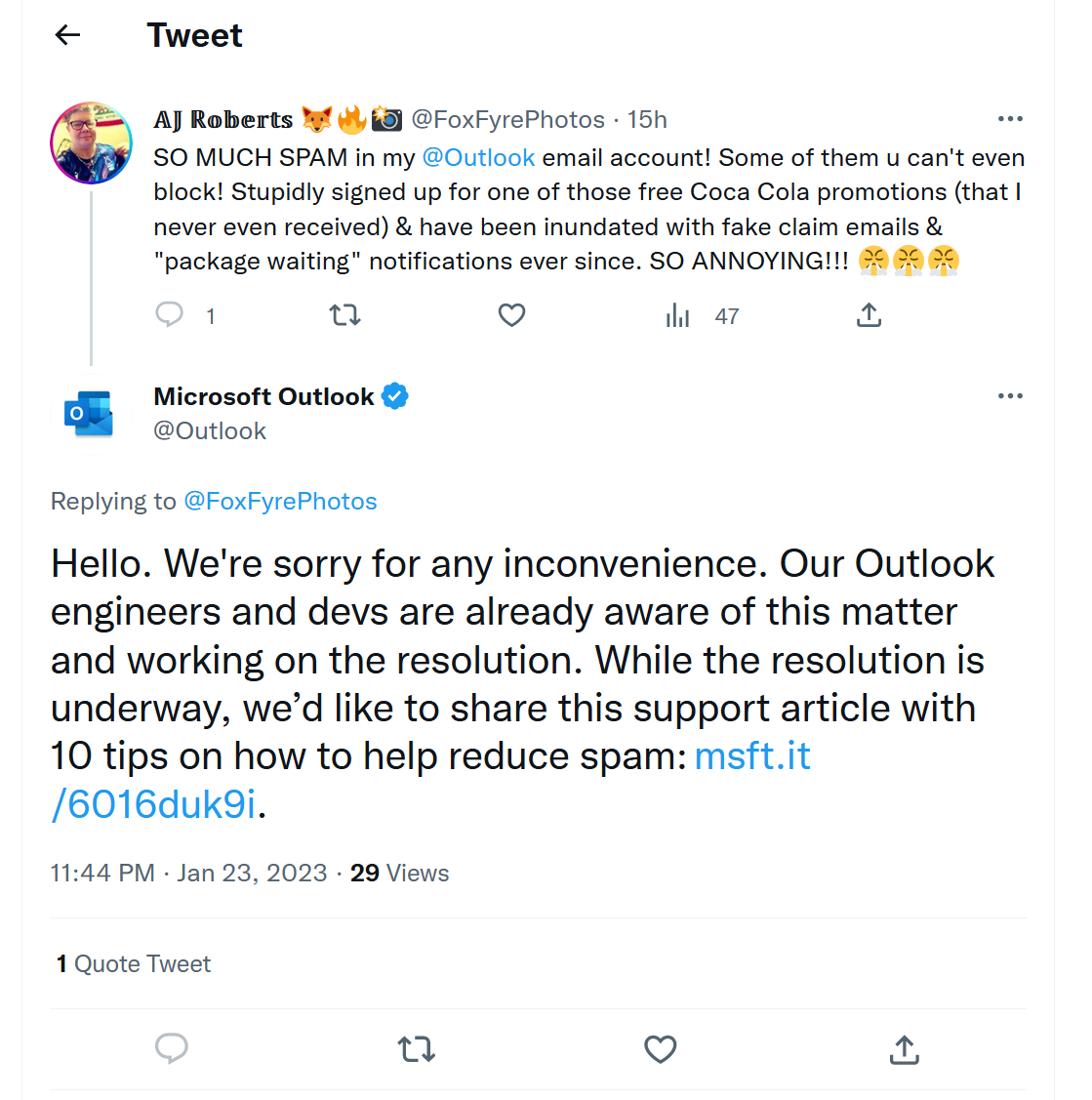 پیامی از Microsoft Outlook در توییتر که می گوید: سلام. ما برای هر گونه ناراحتی متاسفیم. مهندسان و توسعه دهندگان Outlook ما قبلاً از این موضوع آگاه هستند و روی حل آن کار می کنند. در حالی که حل مشکل در حال انجام است، مایلیم این مقاله پشتیبانی را با 10 نکته در مورد چگونگی کمک به کاهش هرزنامه به اشتراک بگذاریم: msft.it /6016duk9i.