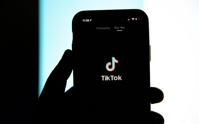 TikTok Inch Closer را در ایالات متحده و اتحادیه اروپا ممنوع می کند